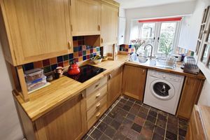 Kitchen- click for photo gallery